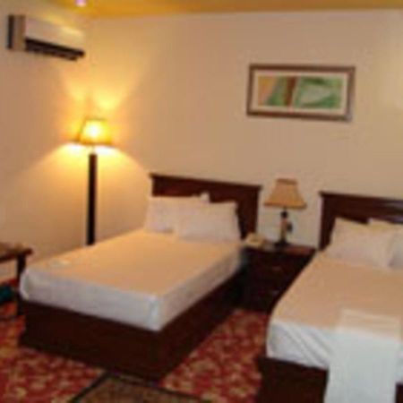 Rajone Hotel Fajsalabad Zewnętrze zdjęcie