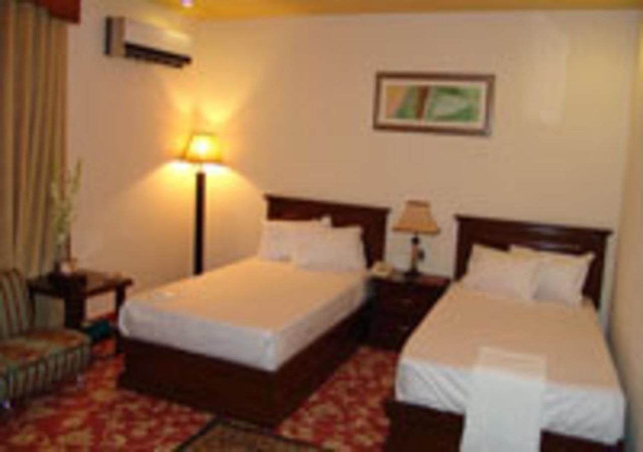 Rajone Hotel Fajsalabad Zewnętrze zdjęcie