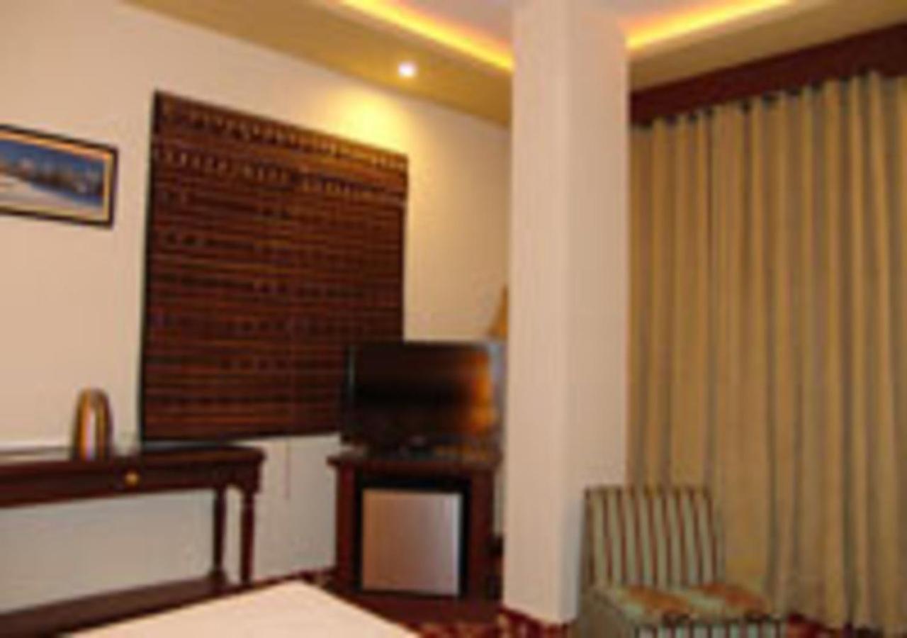 Rajone Hotel Fajsalabad Zewnętrze zdjęcie