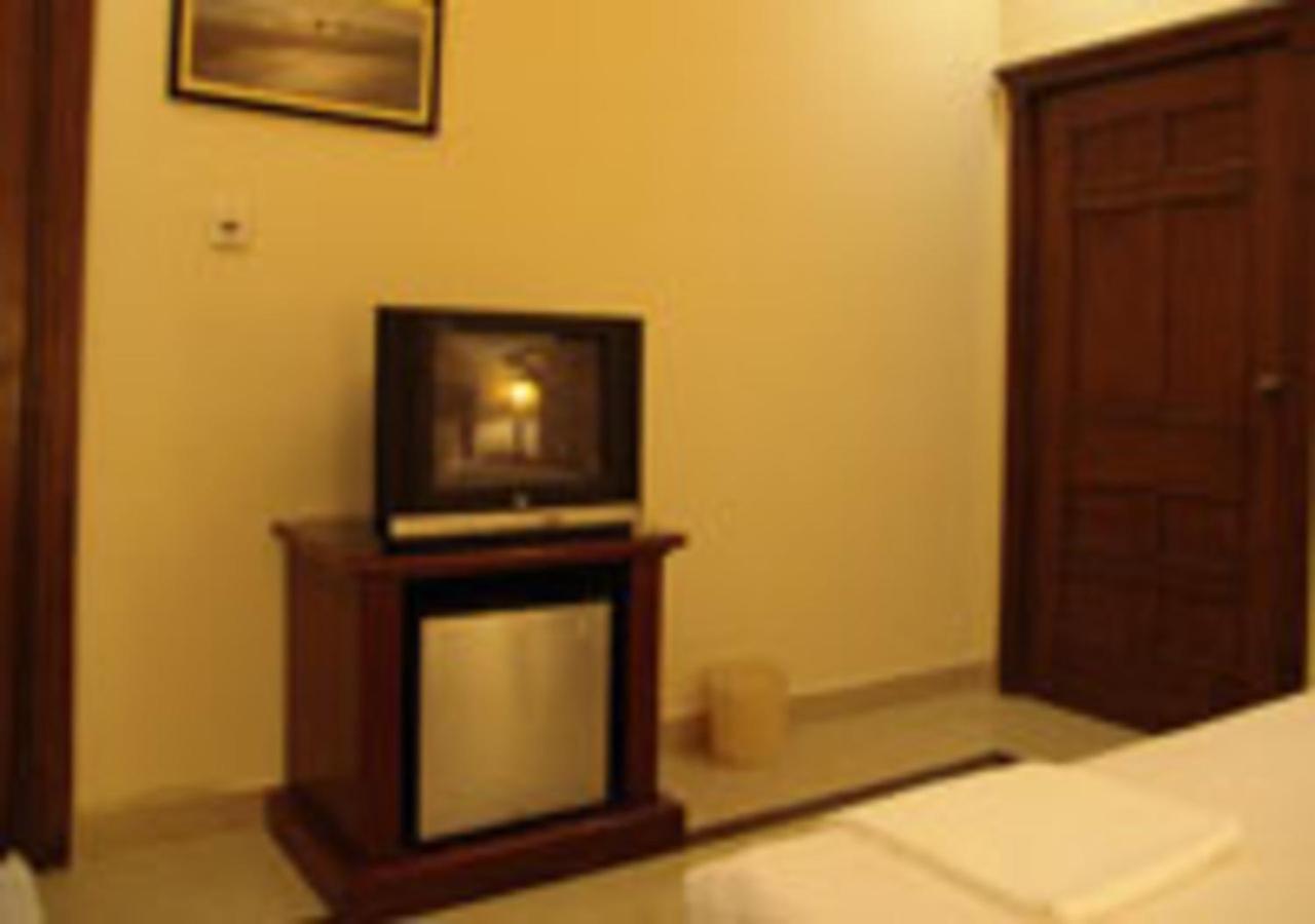 Rajone Hotel Fajsalabad Zewnętrze zdjęcie