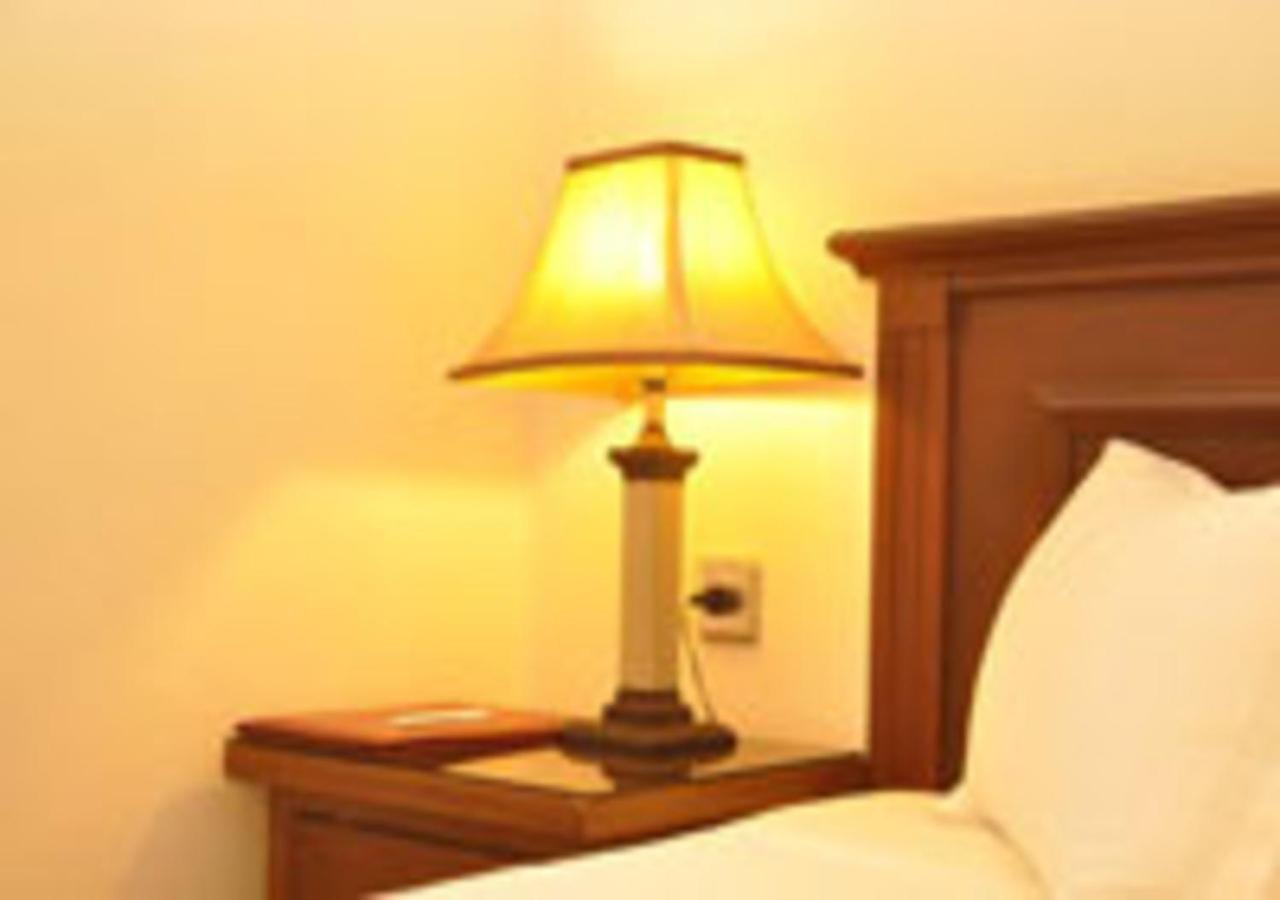 Rajone Hotel Fajsalabad Zewnętrze zdjęcie