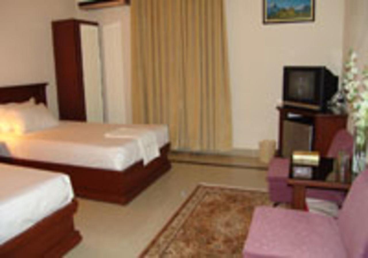 Rajone Hotel Fajsalabad Zewnętrze zdjęcie